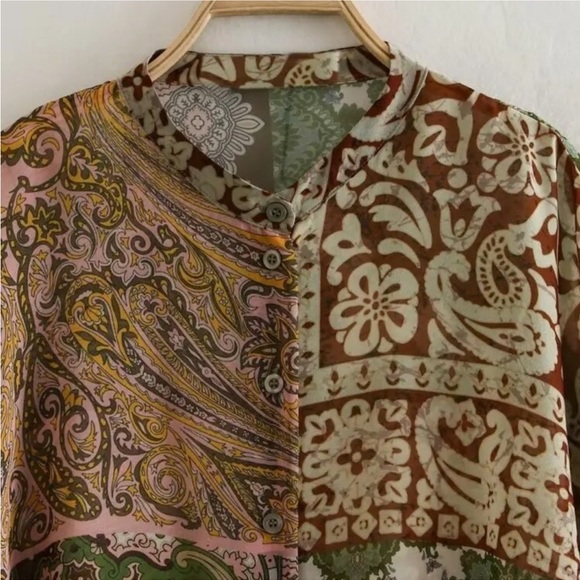 Slimming Two Piece Handkerchief Chill
BOUTIQUE
$169 - Picture 10 of 11